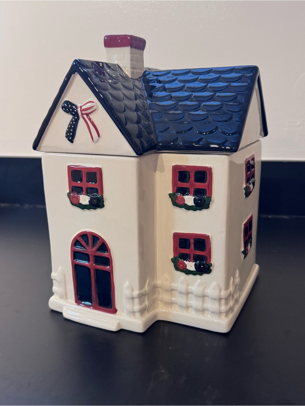 Dabney Lee Ceramic Americana House Cookie Jar Patriotic Fourth of July Decor NWT